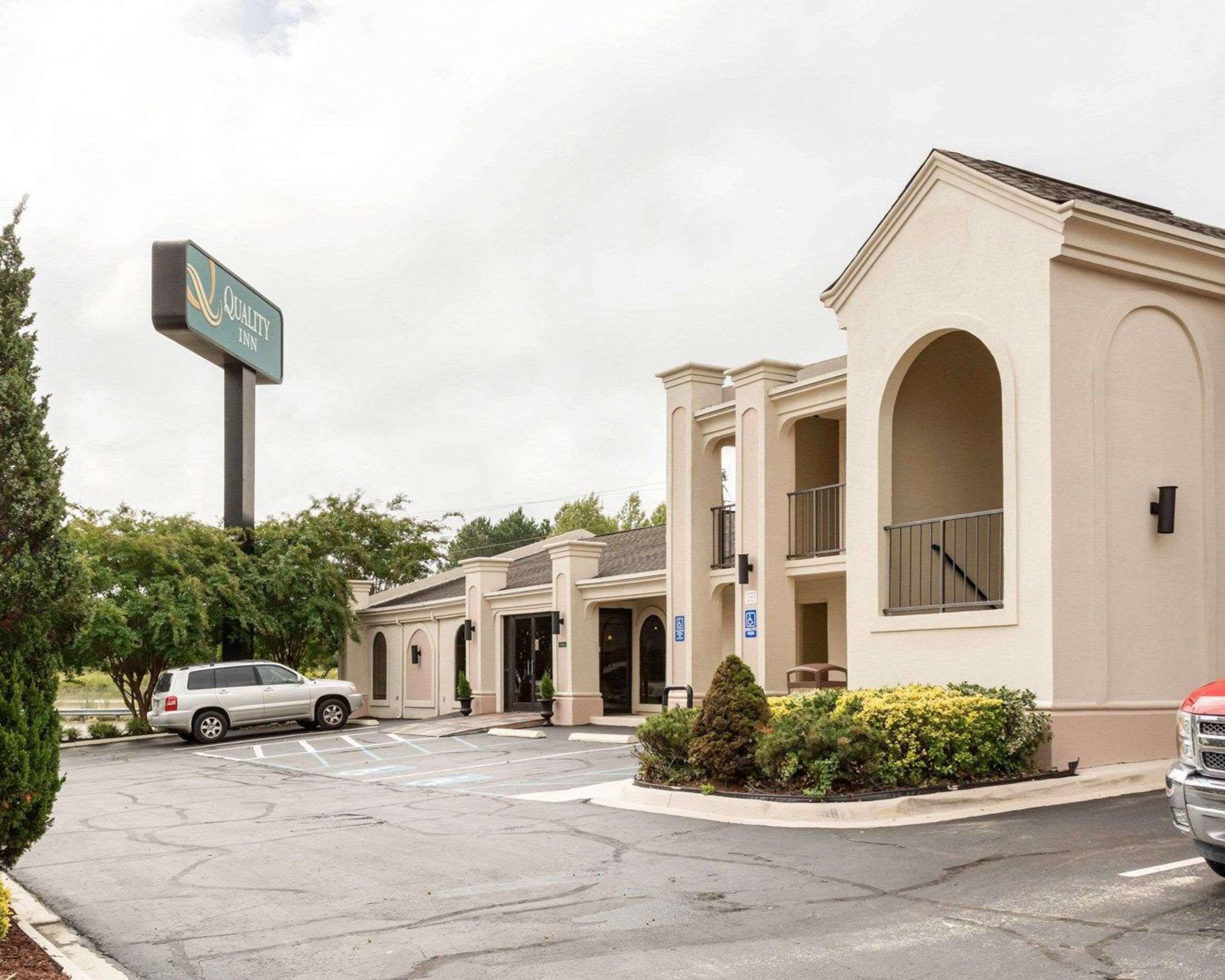 Quality Inn South Hill I-85 Exteriör bild